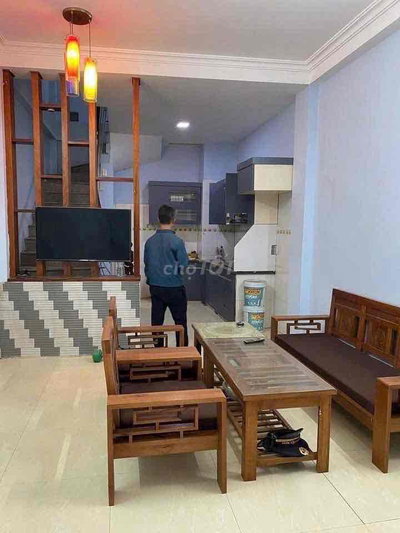 Cho thuê nhà Ngọc Thuỵ - Ô tô đỗ - 2pn- 7,5tr