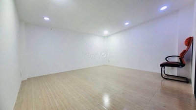 CHIỀU DÀI 16M-HẺM XE HƠI 6M-3PN,3WC-SỔ ĐẸP VUÔNG VỨC -GIÁ 4.5 TỶ (TL)