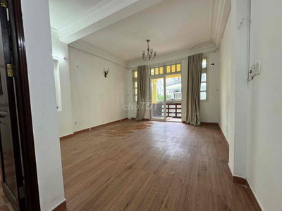 CẦN CHO THUÊ PHÒNG GẤP ( Hoa sứ ,Phú Nhuận)