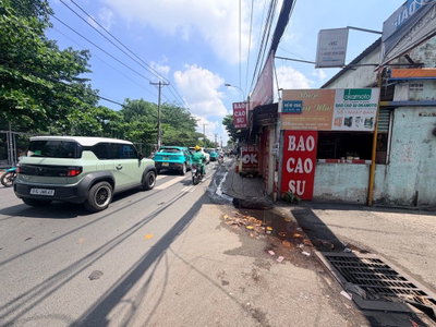 CHỦ CẦN BÁN CĂN NHÀ ĐƯỜNG BÌNH LONG