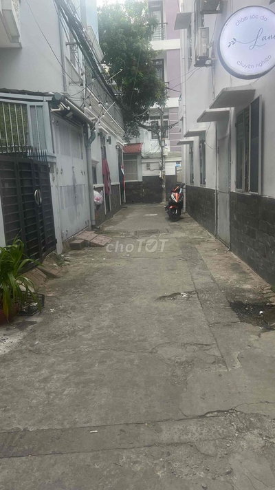 NHÀ XINH HẺM XE HƠI 2 TẦNG 2,17 TỶ    NƠ TRANG LONG BÌNH THẠNH.