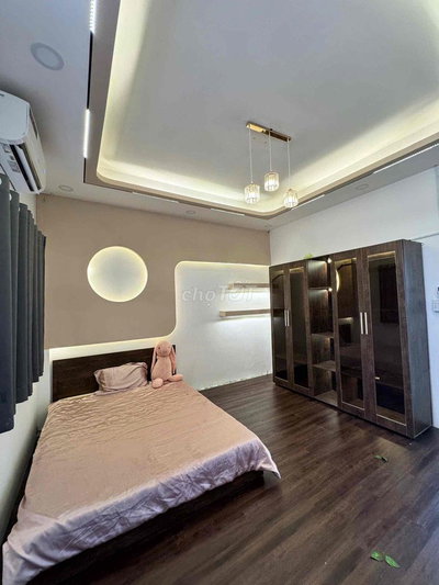 Căn Hộ 2PN 1WC Penthouse 100m2 Nguyên Tầng  Cực Rộng