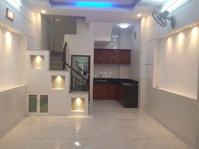 Nguyên căn cho thuê 2pn 3w Phan Đình Phùng Phú Nhuận.