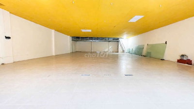 CHO THUÊ KHO XƯỞNG MẶT TIỀN 12X20M, LỬNG, ĐIỆN 3PHA,ĐƯỜNG CONT, GIÁ 33