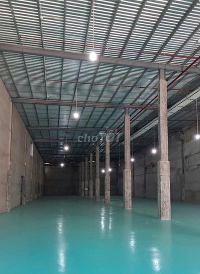 Cho thuê kho xưởng Phạm Hùng 815m2 – nền Epoxy – container 24/7