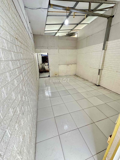 phòng giá rẻ ngay ngã tư nơ trang long với lê quang định