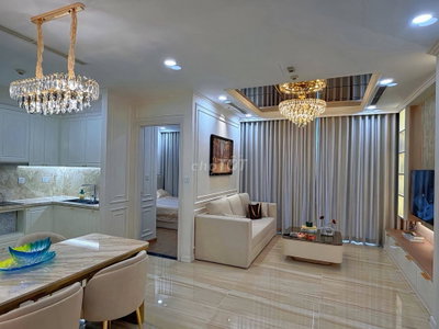 Bán gấp căn 2PN 10 tỷ, 82m2, toà Landmark, Có sổ tại Vinhomes Central