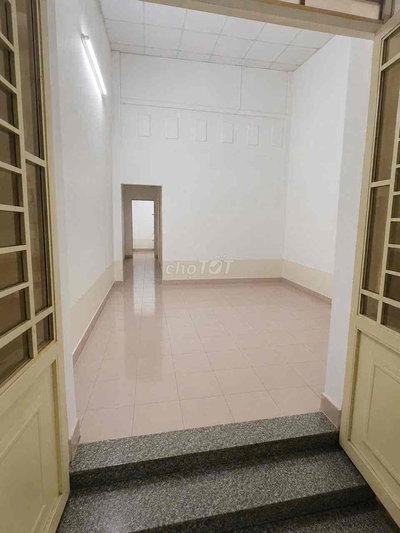 Cần cho thuê nhà đường xe tải thông tân hương.4x19m 8tr