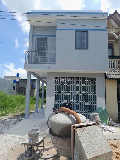 Bán dãy trọ 2 tầng mới xây,đường ôtô 8m,gần chợ Đồn Cây Dương
