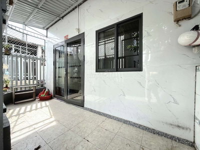 nhà sổ hồng riêng 5x10m 1 lửng 4pn Huỳnh Tấn Phát 1 tỷ 620