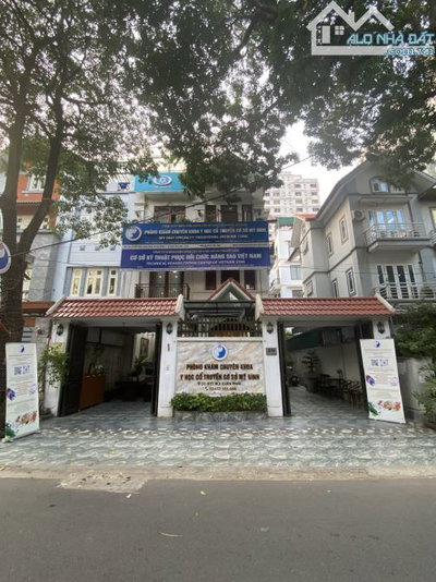 Cho thuê biệt thự mặt phố Bùi Xuân Phái, Mỹ Đình 240 mét, 4 tầng mặt tiền rộng đẹp