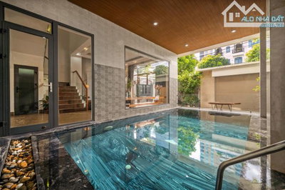 Cho thuê Villa  siêu xịn sò đầy đủ tiện nghi thuộc Khu đô thị ven sông Nam Việt Á