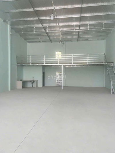 Cho thuê kho xưởng 300m2 vsip 2 vĩnh tân