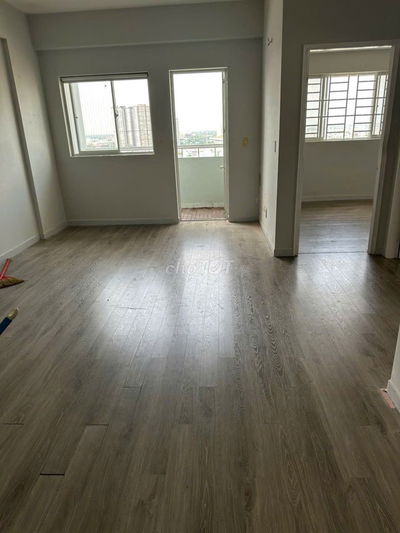 *** 1 căn 72m 2pn 2wc 2 ban công- giá 2ty350 SHR
