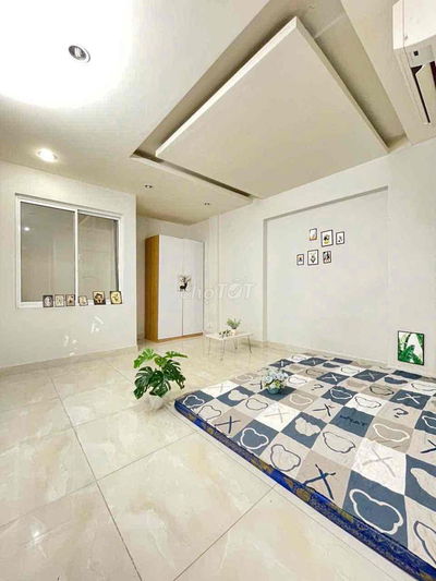 Chính chủ cho thuê Nhà/ 2PN Tách bếp Đầy Đủ Tiện Nghi mặt tiền đường