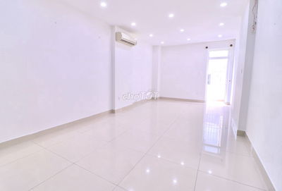 Văn phòng CHO THUÊ tại Trung Tâm Quận 4