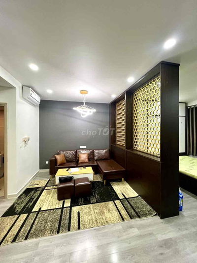 Cho thuê căn hộ Sunrise CityView Q7 lh :