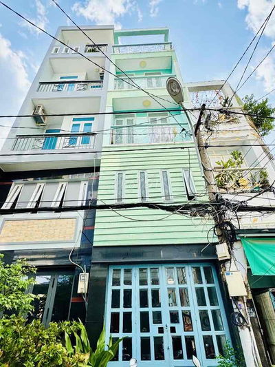 NGAY CHỢ BÀ CHIỂU - MẶT TIỀN XE HƠI - 6 PHÒNG KHÉP KÍN CHO THUÊ