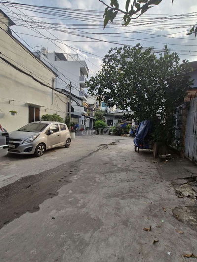 Bán lô đất hẻm xe hơi đường Lê Đức Thọ, phường 17, q.Gò Vấp. Giá 3.15T