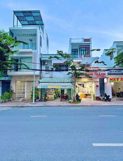 Bán Nhà Mặt Tiền Trần Quang Diệu Vị Trí Đẹp
