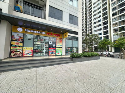 Cần bán gấp shop thương mại Origami  Đang có hợp đồng thuê ổn định