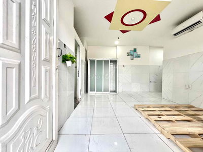 Phòng Giá Rẻ Mới Khai Trương Cửa Sổ Thoáng Ngay Quang Trung