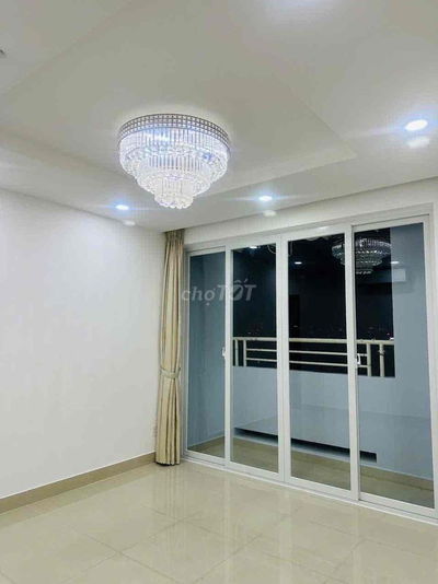 cho thuê nhà trống, có 3 máy lạnh, nhà mới sạch sẽ, ở liền giá 10.5tr