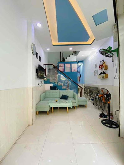 NGAY VÒNG XOAY LÊ ĐẠI HÀNH- 4 TẦNG SÂN THƯỢNG- Ở NGAY