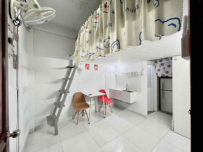 Cho Thuê Trọ Gác Full Nội Thất 20m2 2-3 Bạn Ở Ngay Ngã 6 Cộng Hoà Q3