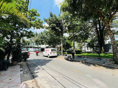 HIMLAM LINH CHIỂU-NHÀ NGAY CÔNG VIÊN-1 TRỆT 1 GÁC-TIỆN ÍCH BAO PHỦ