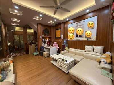 BÁN NHÀ PHỐ KIM MÃ 13.2tỷ - 5 TẦNG + VƯỜN THƯỢNG UYỂN- SỔ HOA HẬU - NGÕ NÔNG