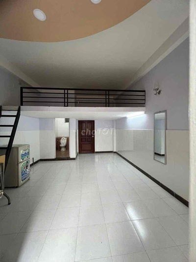 TRỐNG PHÒNG CHO THUÊ GIÁ RẺ GẦN UEH ,TRUNG TÂM QUẬN 10
