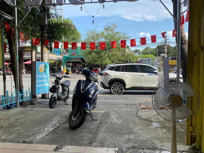 Mặt tiền Man Thiện đẹp, đường ăn uống, ngang 5m, có phòng ở