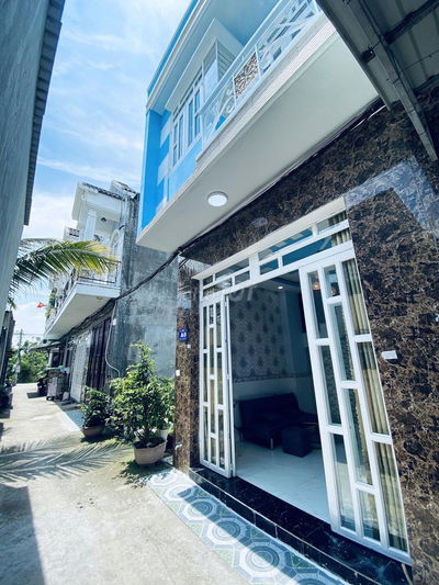 Nhà Hóc Môn sổ hồng riêng chính chủ bán gấp giá chỉ 549tr