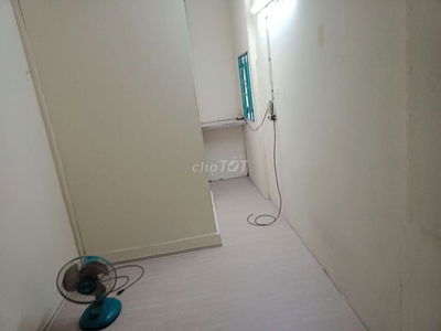 Cho thuê phòng trọ 1 người tại Q7 (có máy lạnh)
