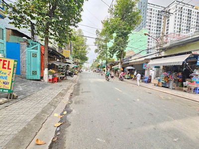Mặt tiền kinh doanh đường Tân Lập ngay KTX khu A làng ĐHQG, 2160 Dĩ An