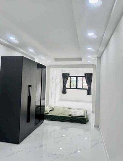 Mặt Tiền Đuờng Nhật Tảo, ngang 3x13m 4 Lầu nhà mới đẹp