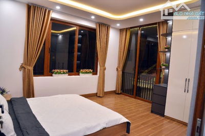 NHÀ 2 MẶT KIỆT – 68M² – 4 TẦNG – FULL NỘI THẤT – VIEW BIỂN NGUYỄN TẤT THÀNH – CHỈ 4,x TỶ