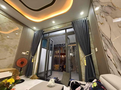 CẦN BÁN NHÀ THẠNH XUÂN HẺM 8M - 4 PHÒNG NGỦ - LIỀN KỀ GÒ VẤP