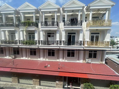 Nhà đẹp ngay cầu Vĩnh Bình, khu đồng bộ 1 trệt 1 lửng 2 lầu