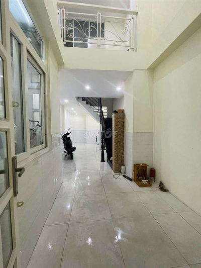 Sát mặt tiền Tôn Thất Thuyết - 4 tầng 4PN 3WC full nội thất