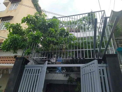 nhà đúc 2 tấm phường đông hưng thuận Q12 dt: 108m2