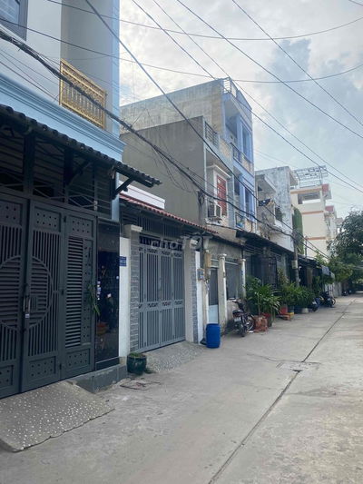 Lê Văn Quới, bình trị đông - Bình Tân, Nhà 3 tầng, DT 4x11,giá 4.x ty