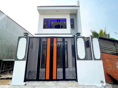 Nhà Hóc Môn mặt tiền đường nhựa 4x15 335tr  Xuân Thới Thượng