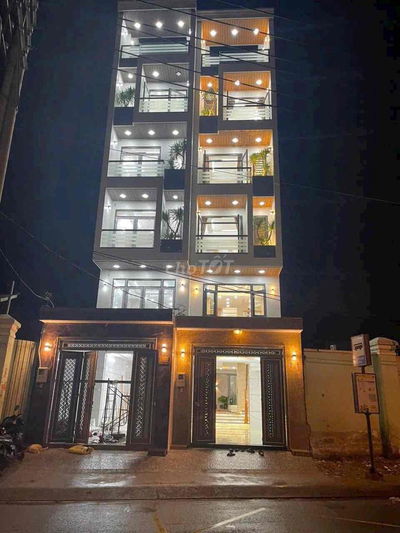 Bán Nhà MTKD 5.5 Tấm cao cấp có thang máy 450kg.DT: 4x27m.Nhà 5.5 tấm