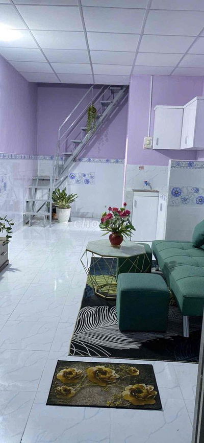 Căn nhà 1 trệt 1 lầu 24m2, 1 phòng ngủ , 1 khách 1 bếp 1 nvs cần bán