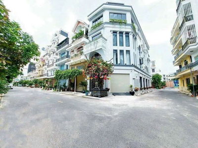 Biệt thự mini Xây 5 tầng thang máy. Khu VIP Hẻm 13m Đường TCH 10