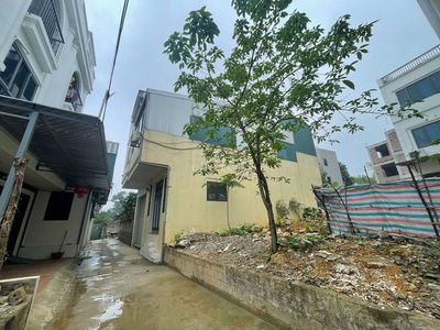 Đất liền kề đồi Hoạ sỹ Phường Chương Mỹ