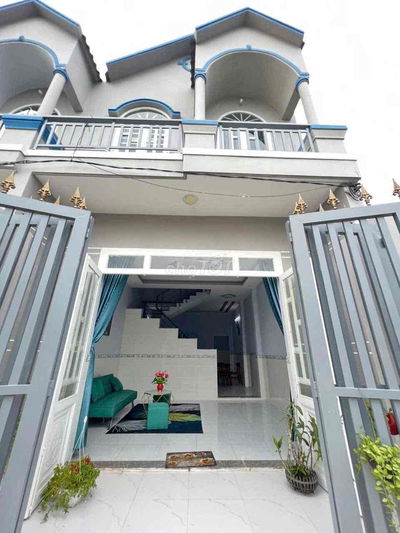 Nhà gần ngã 3 giồng Hóc Môn 325 triệu sau lưng chợ bao thuế phí
