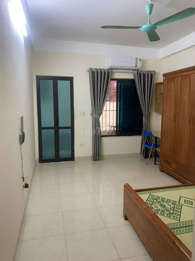Ngõ 185 chùa Láng giá 2,6tr - 3tr đến 4,5tr